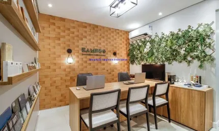 Conjunto Comercial 76m², 02 salas, 01 copa e 01 banheiro.  Condomínio com recepção.  Excelente localização á 6 minutos andando para a estação do metrô