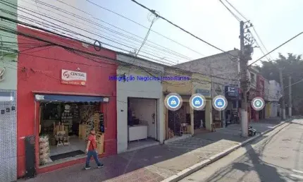 Loja 60m² e 01 banheiro.  Excelente localização entre as Ruas do Gasômetro, Maria Domitila e Vasco da Gama.