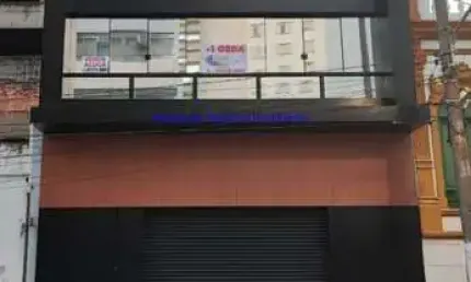 Prédio 850m² e 02 banheiros.  excelente localização á 2 minutos andando para a estação do metrô republica; entre as ruas do arouche e bento freitas.