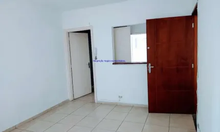 Apartamento 80m² com 02 dormitórios e 02 banheiros.  condomínio sem elevador.  excelente localização, á 8 minutos andando para a estação do metrô