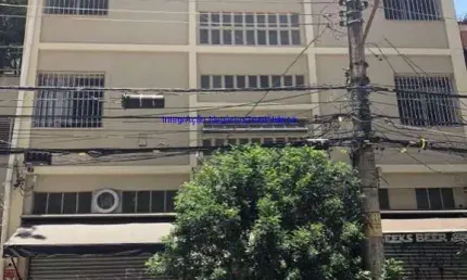 Apartamento 75m², 02 dormitórios e 01 banheiro.  condomínio com portaria.   excelente localização á 4 minutos andando para a estação do metrô sumaré;