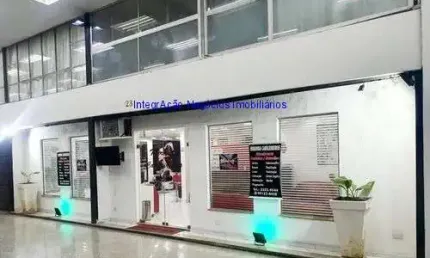 Loja 135m² e 02 banheiros.  excelente localização, á 6 minutos andando para a estação do metro republica; entre as ruas da consolação e araújo.  todas