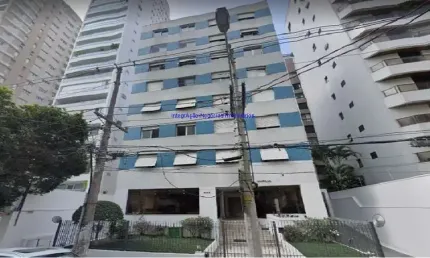 Apartamento 65m², 02 dormitórios (mais 01 de serviço), 02 banheiros, 01 vaga de garagem. bem iluminado e com armários.