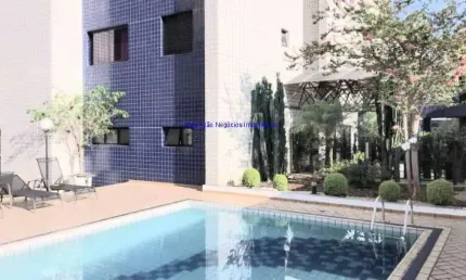 Condomínio com piscina, salas de ginástica e musculação, salão de festas, sauna, churrasqueira, pequena horta. .  próximo ao shopping frei caneca,