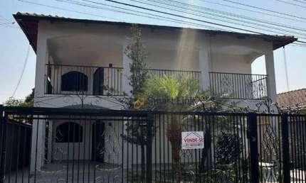 Sobrado com 4 dormitórios à venda, 300 m² por R$ 669.000,00 - Centro - Inhumas/GO