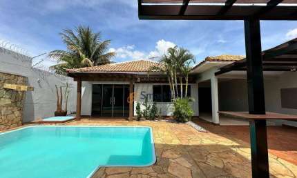 Casa com 3 dormitórios à venda, 225 m² por R$ 590.000,00 - Guanandi - Campo Grande/MS