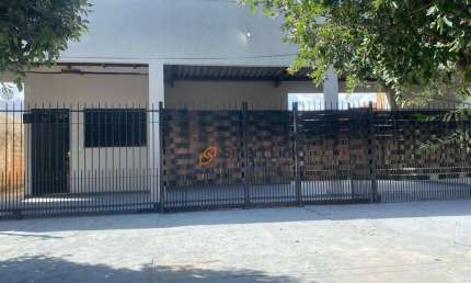 Casa com 2 dormitórios à venda, 127 m² por R$ 269.000 - Jardim Liberdade - Rondonópolis/MT