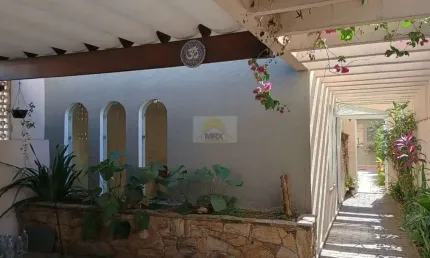 Lindo Sobrado 3 dormitórios - 2 vagas - Jardim da Saude