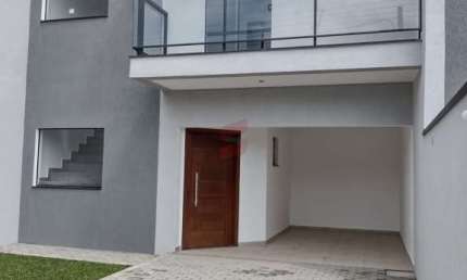 Casa com 3 quartos à venda na Rua Quênia, 179, Centro, Pinhais por R$ 780.000