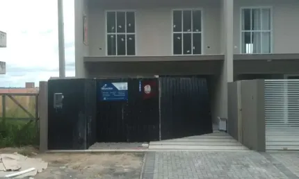 Casa com 3 quartos à venda na Rua Arapongas, 1602, Alto Tarumã, Pinhais, 140 m2 por R$ 899.000