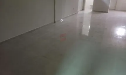 Sala comercial para alugar na Rua Vinte e Cinco de Agosto, 490, Centro, Pinhais, 32 m2 por R$ 1.700