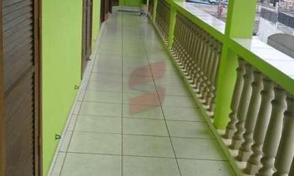 Casa com 4 quartos para alugar na Rua Vinte e Quatro de Maio, 463, Centro, Pinhais, 178 m2 por R$ 4.000