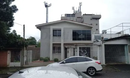 Casa de 2 pisos com 03 dormitórios para venda no bairro rio branco em novo hamburgo