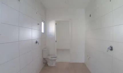 Sobrado Triplex 2 quartos sendo 2 suítes para venda no bairro Mato Queimado em Gramado
