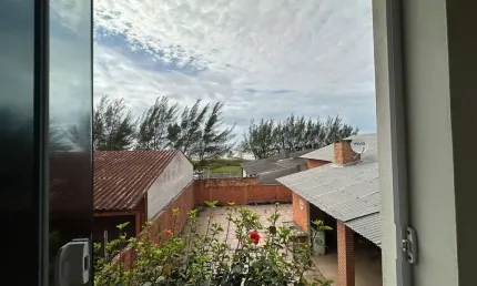 Casa 2 quartos sendo 2 suítes para venda no bairro Areias Brancas em Arroio do Sal