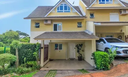 Casa em Condomínio para venda no bairro Teresópolis em Porto Alegre
