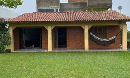 Oportunidade única casa com terreno de 720m²  a venda em capão da canoa