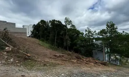 Casa 3 quartos sendo 3 suítes para venda no bairro colina sorriso em caxias do sul