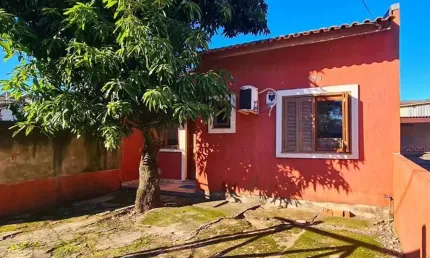 Casa com 3 quartos à venda na Rua Alegrete, Maria Regina, Alvorada