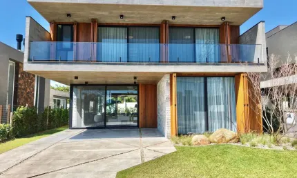 Casa 5 quartos sendo 4 suítes para venda no bairro capão novo em capão da canoa