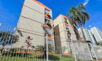 Apartamento para venda  no Bairro Passo da Areia em Porto Alegre