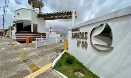 Apartamento com 2 quartos para alugar na Avenida Maria Lacerda Montenegro, 5, Nova Parnamirim, Parnamirim