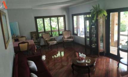 CASA DE 2 PAVIMENTOS NO CONDOMÍNIO MORADA VERDE! ÁREA TOTAL DE 70M². 2 VAGAS DE GARAGEM.