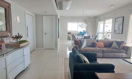 -APARTAMENTO COM 3 SUÍTES E VISTA PARA BAÍA NO EDIFÍCIO HORIZONTE BAIRRO DO UMARIZAL! -ÁREA PRIVATIVA DE 260M² - 1 POR ANDAR - 28° ANDAR. -3 VAGAS DE