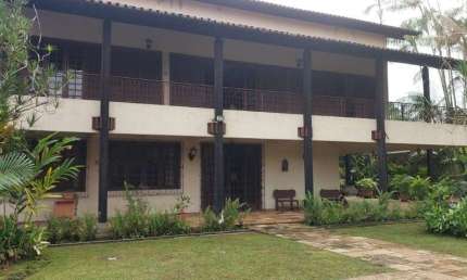 CHÁCARA COM 4 SUÍTES NO BAIRRO DA GUANABARA! ÁREA PRIVATIVA DE 1.104M². ÁREA TOTAL DE 5.984M². VAGA DE ESTACIONAMENTO PARA 30 CARROS. NASCENTE.