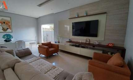 -COP 30 - CASA DE 2 PAVIMENTOS COM 5 SUÍTES NO CONDOMÍNIO MONTENEGRO BOULEVARD! -ÁREA PRIVATIVA DE 470M². -04 VAGAS DE GARAGEM. -NASCENTE