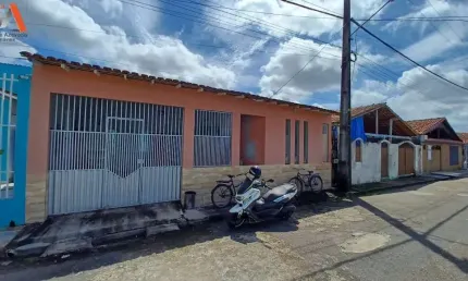 -COP 30 - CARA TÉRREA COM 3 SUÍTES NO CONJUNTO ITAPUÃ. -ÁREA PRIVATIVA DE 324M². -02 VAGAS DE GARAGEM.