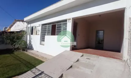 Casa com 2 quartos à venda na Rua Santo Anastácio, 14, Jardim Nova Europa, Campinas, 80 m2 por R$ 430.000