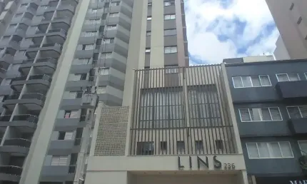 Kitnet / Stúdio à venda na Rua Lamenha Lins, 236, Centro, Curitiba