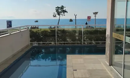 Lindo apartamento frente mar 02 dormitórios c suíte