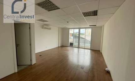 Sala Comercial de 41 m² com 1 banheiro e 1 vaga de garagem! 