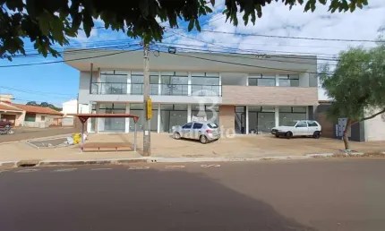 Sala comercial para alugar na Rua Japão, Cláudia, Londrina