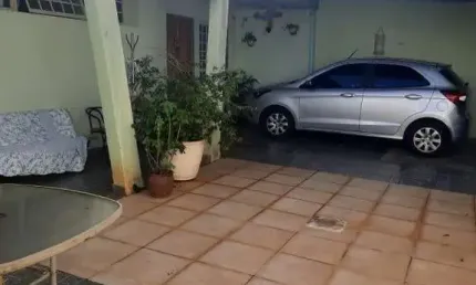 Casa com 3 quartos à venda na Vila Cardia, Bauru 