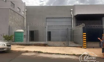 Casa comercial para alugar no Parque Santa Edwiges, Bauru 