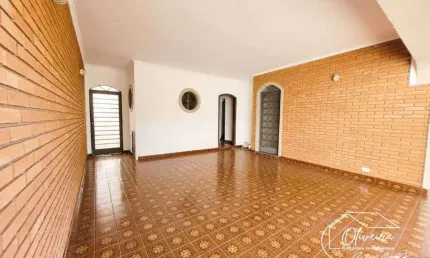 Casa comercial para alugar na Vila Cidade Universitária, Bauru 