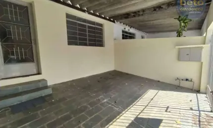 Casa com 3 quartos para alugar na Rua Maestro Tristão Mariano da Costa, Vila Nova, Itu