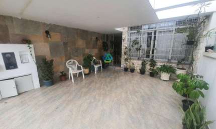Casa com 3 quartos à venda na Rua Grapecica, 71, Brooklin, São Paulo por R$ 1.380.000