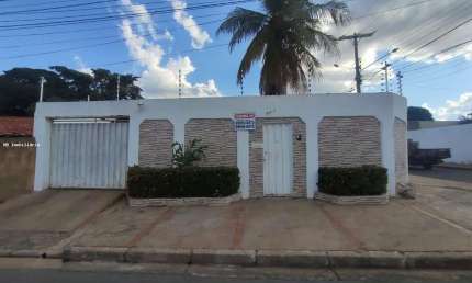 Casa para Venda em Cuiabá, Cidade Alta, 5 dormitórios, 1 suíte, 5 banheiros, 2 vagas