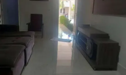 Casa em Condomínio para Locação em Várzea Grande, Nova Esperança, 3 dormitórios, 1 suíte, 2 banheiros, 2 vagas
