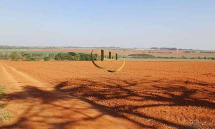 Terreno à venda em Nova Odessa-SP, bairro Jardim das Palmeiras I, com 242.000,00 m² de área!