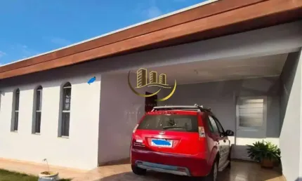 Residência à venda em Americana-SP, Vila Dainese! 3 quartos, 2 salas, 2 banheiros, 2 vagas de garagem, 160m² de área.