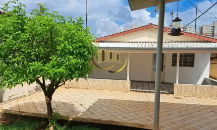 Imperdível oportunidade de adquirir casa com 2 quartos e 3 vagas de garagem no Jardim Nossa Senhora do Carmo - Americana-SP!