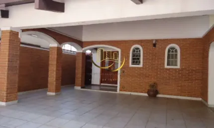 Imperdível Casa à Venda em Americana-SP, na Vila Frezzarim: 4 Quartos, 2 Suítes, 3 Salas, 3 Banheiros, 4 Vagas de Garagem, 410m²!