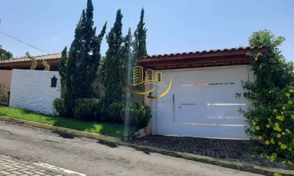 Chácara à venda em Limeira-SP: 3 quartos, 1 suíte, 2 salas, 3 banheiros, 6 vagas de garagem, 307m² no Jd. Chácaras Morro Alto!