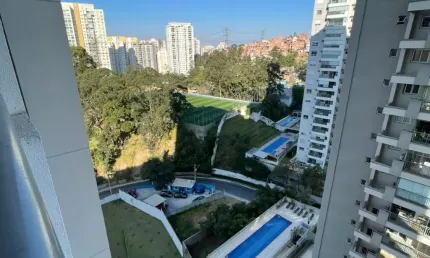 APARTAMENTO COM 02 QUARTOS, SUÍTE E VAGA DE GARAGEM COBERTA  NO MORUMBI