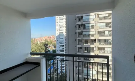 Apartamento com 02 quartos, suíte e vaga de garagem coberta  no morumbi